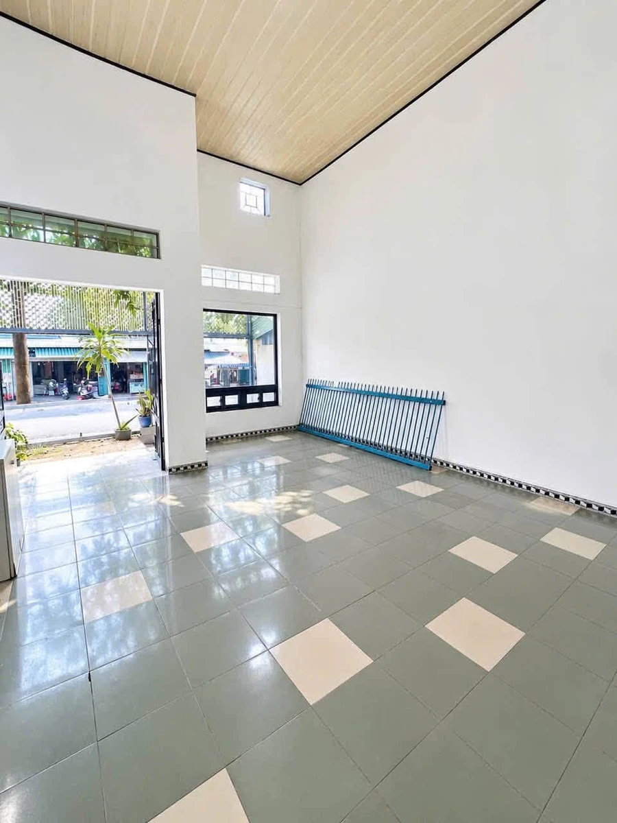 Bán nhà mặt tiền Bùi Hữu Nghĩa, 108m2, 5 tỷ 350 triệu - Ảnh thu nhỏ 2