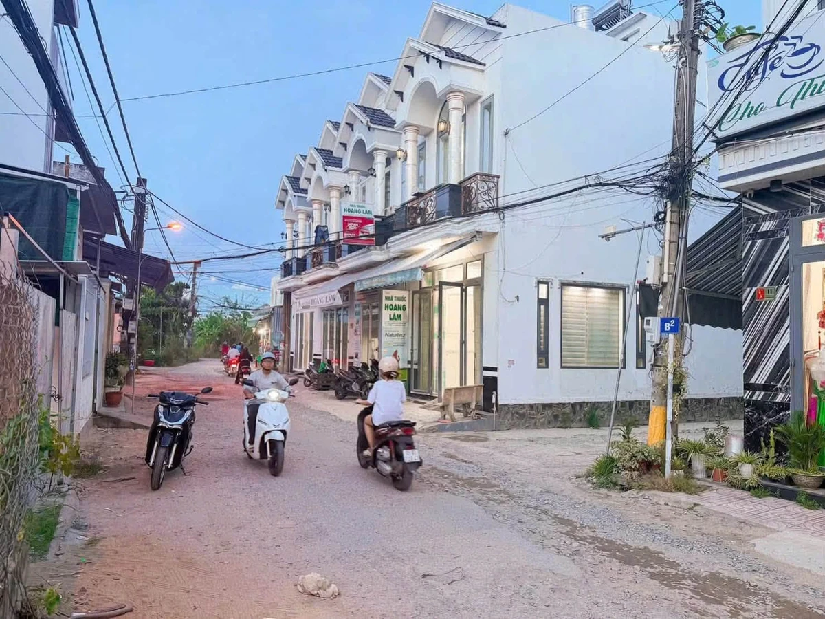 Bán nhà trệt lầu 90m² góc 2 mặt tiền An Bình Ninh Kiều - Ảnh thu nhỏ 2