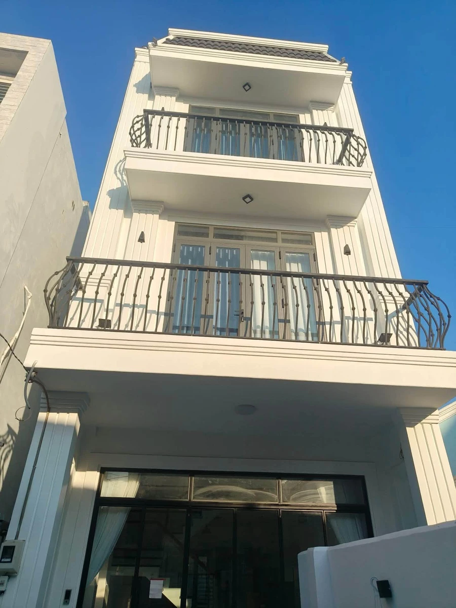 Nhà bán 3 tầng Linh Chiểu 84,8m² 7,5 tỷ Thủ Đức - Ảnh 1