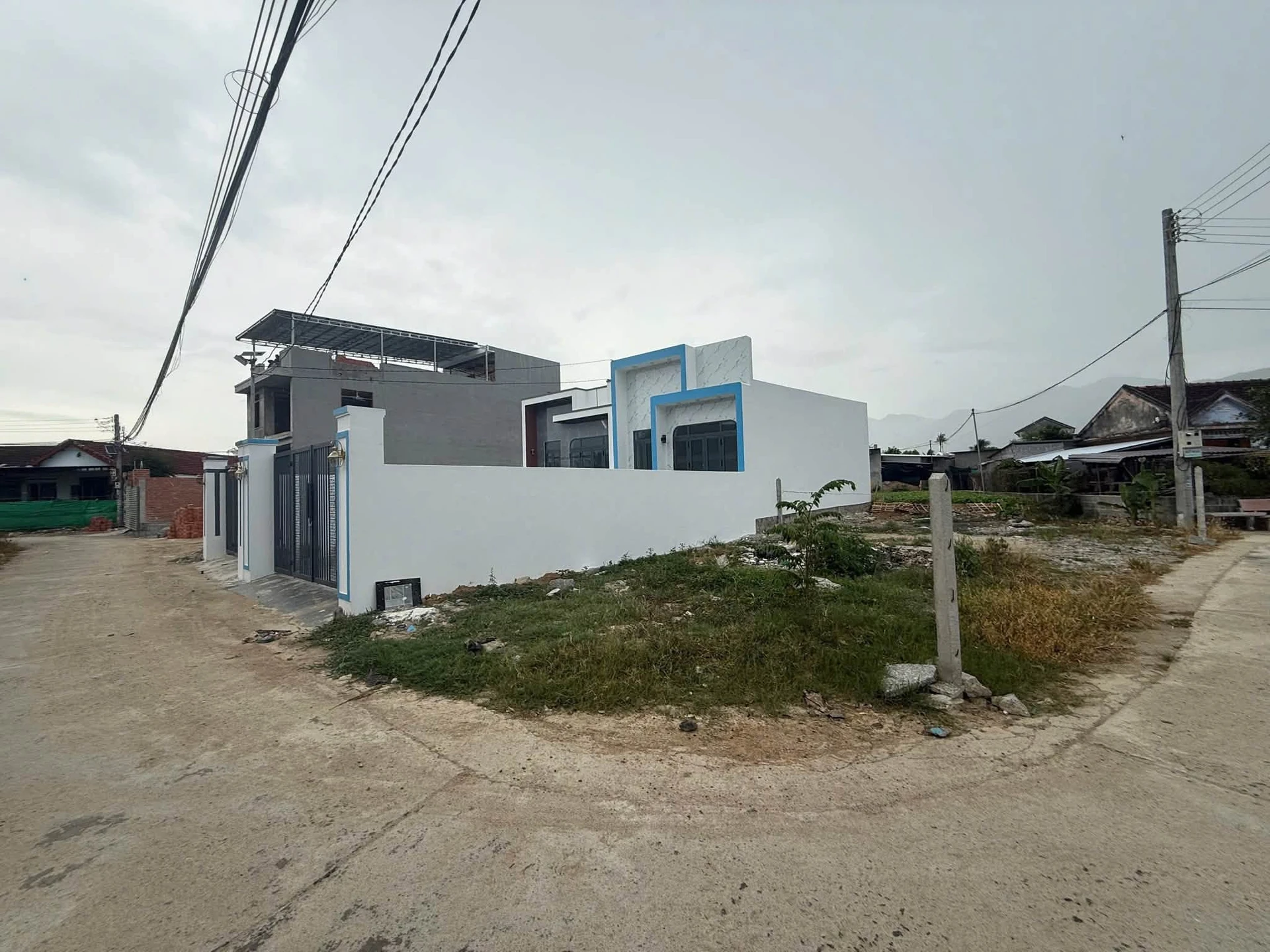 Bán lô đất 1000m2 thổ cư gần Đại học Tây Nguyên, 2.6 tỷ 1ty190 - Ảnh 1