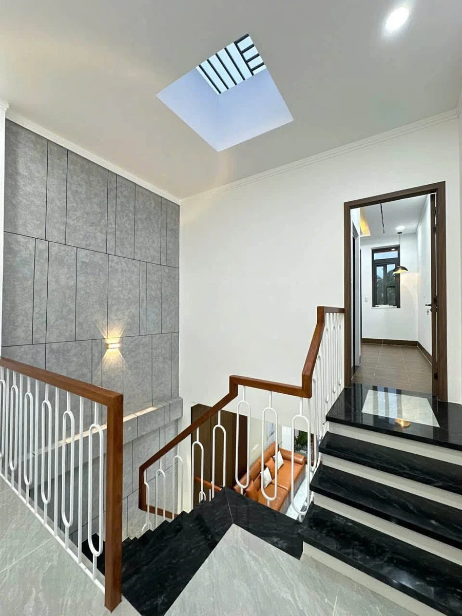 Bán nhà 1 trệt 1 lầu 150m2 Phường Long Bình 4 tỷ 5 - Ảnh thu nhỏ 4