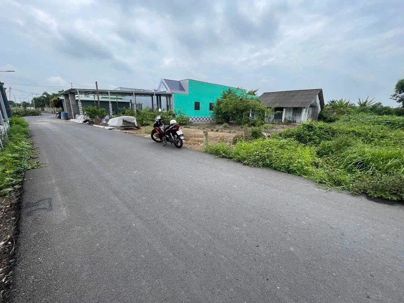 Bán đất thổ cư mặt tiền đường nhựa 280,5m2 giá 900 triệu tại Dương Xuân Hội, Châu Thành