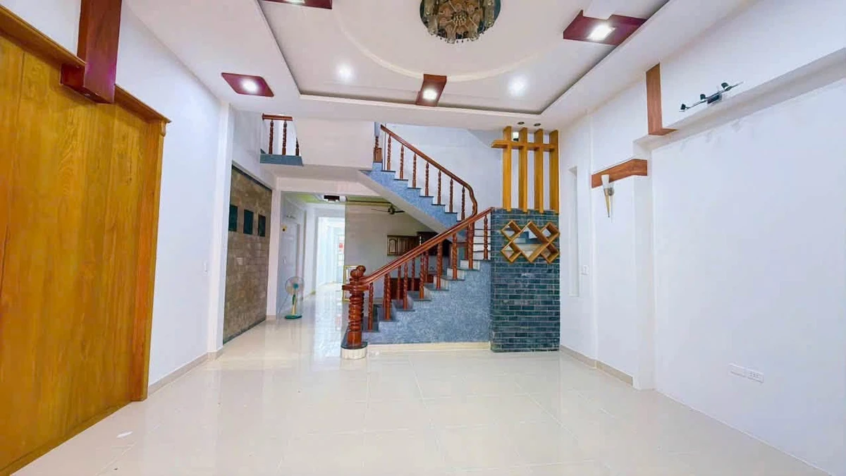 Bán nhà 1 trệt 1 lầu 190m2, 10 tỷ, Tam Hiệp - Ảnh thu nhỏ 2