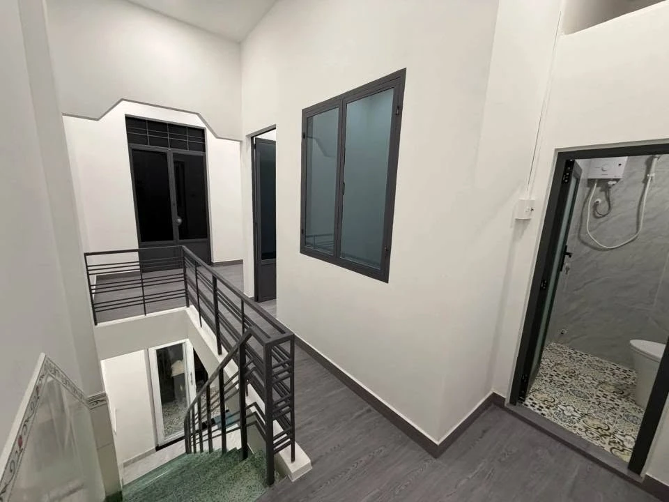 Bán nhà 2 tầng mặt tiền Ngô Đến Nha Trang 2.35 tỷ 31m² - Ảnh thu nhỏ 3