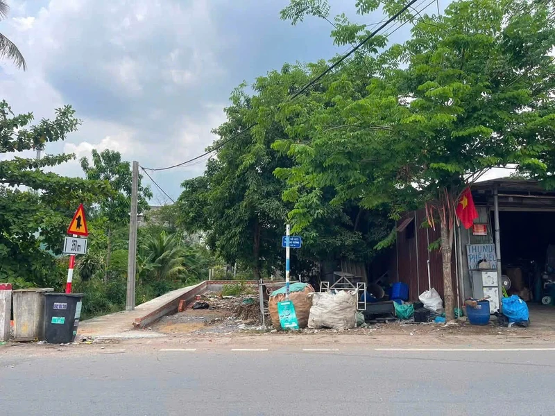 Bán lô góc mặt tiền Hùng Vương 125m² Nhơn Trạch