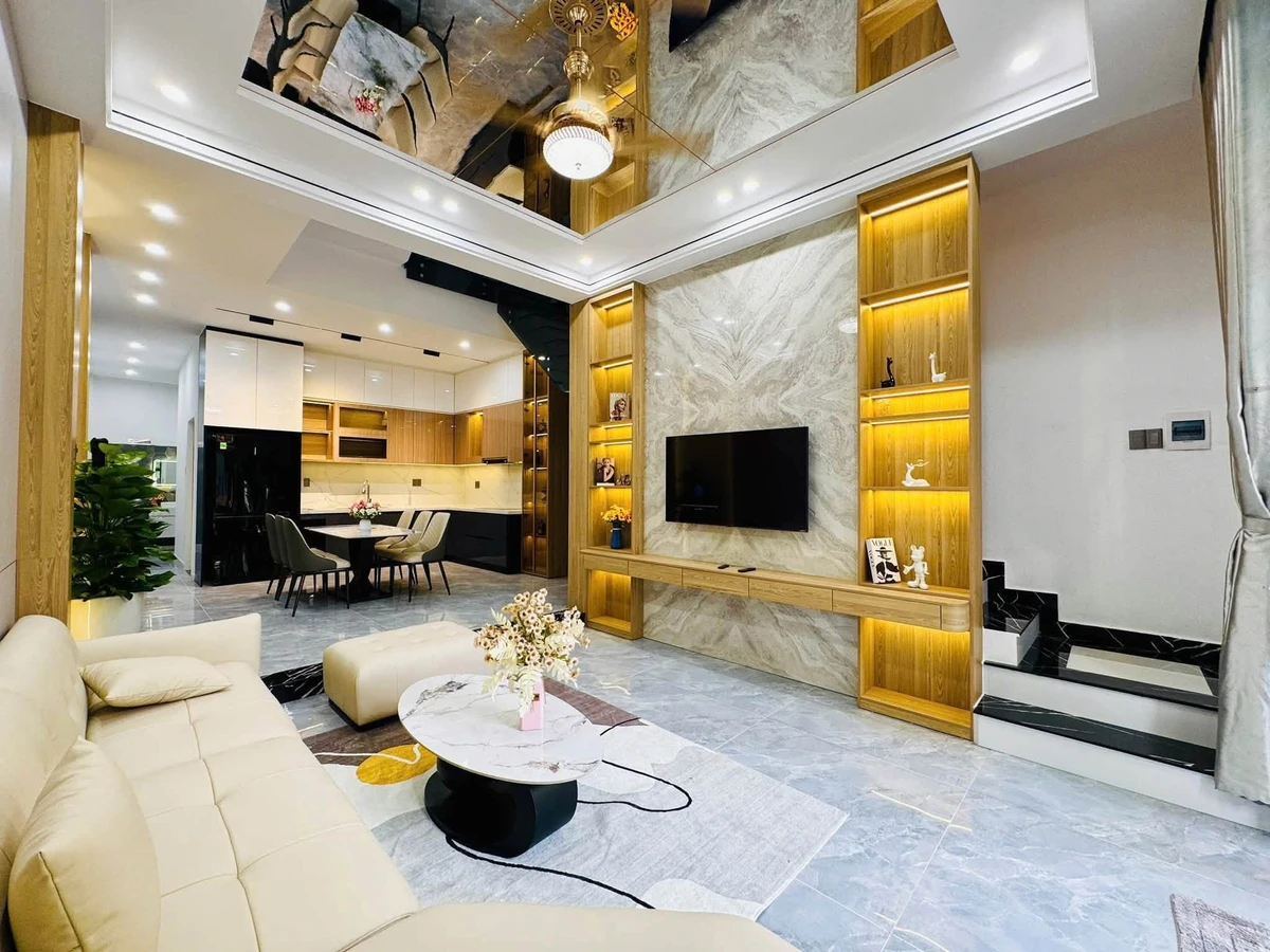 Bán nhà 3 tầng 90m² đường Phú Xuân gần biển Nha Trang - Ảnh thu nhỏ 3
