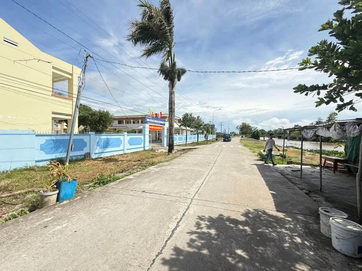 Bán 8 lô đất mặt tiền Nguyễn Chánh, An Giang, 601-1085m² - Ảnh 1