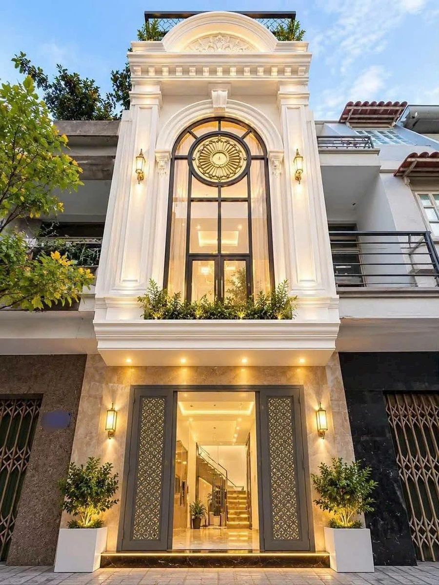 Bán nhà hẻm 4m 1 trệt 2 lầu 21,3m² khu 20 Thước Quận 4, giá 5,799 tỷ - Ảnh 1