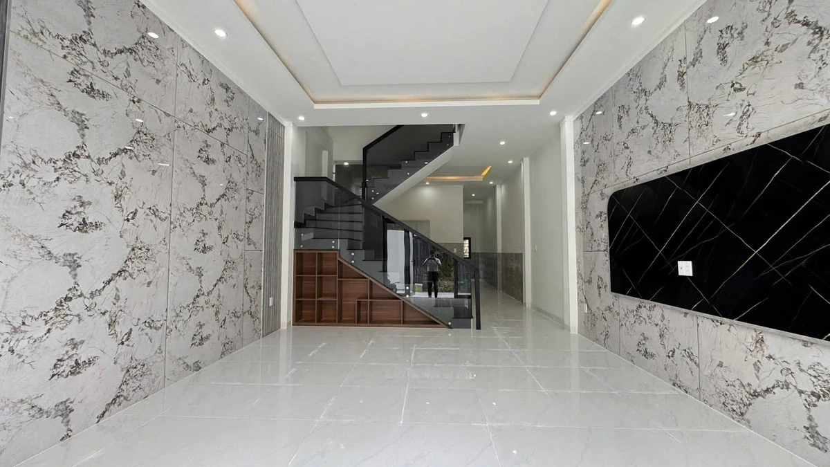 Bán nhà lầu 150m2 mặt tiền chợ Thạnh Phú, Bình Tân, 2,39 tỷ - Ảnh thu nhỏ 3