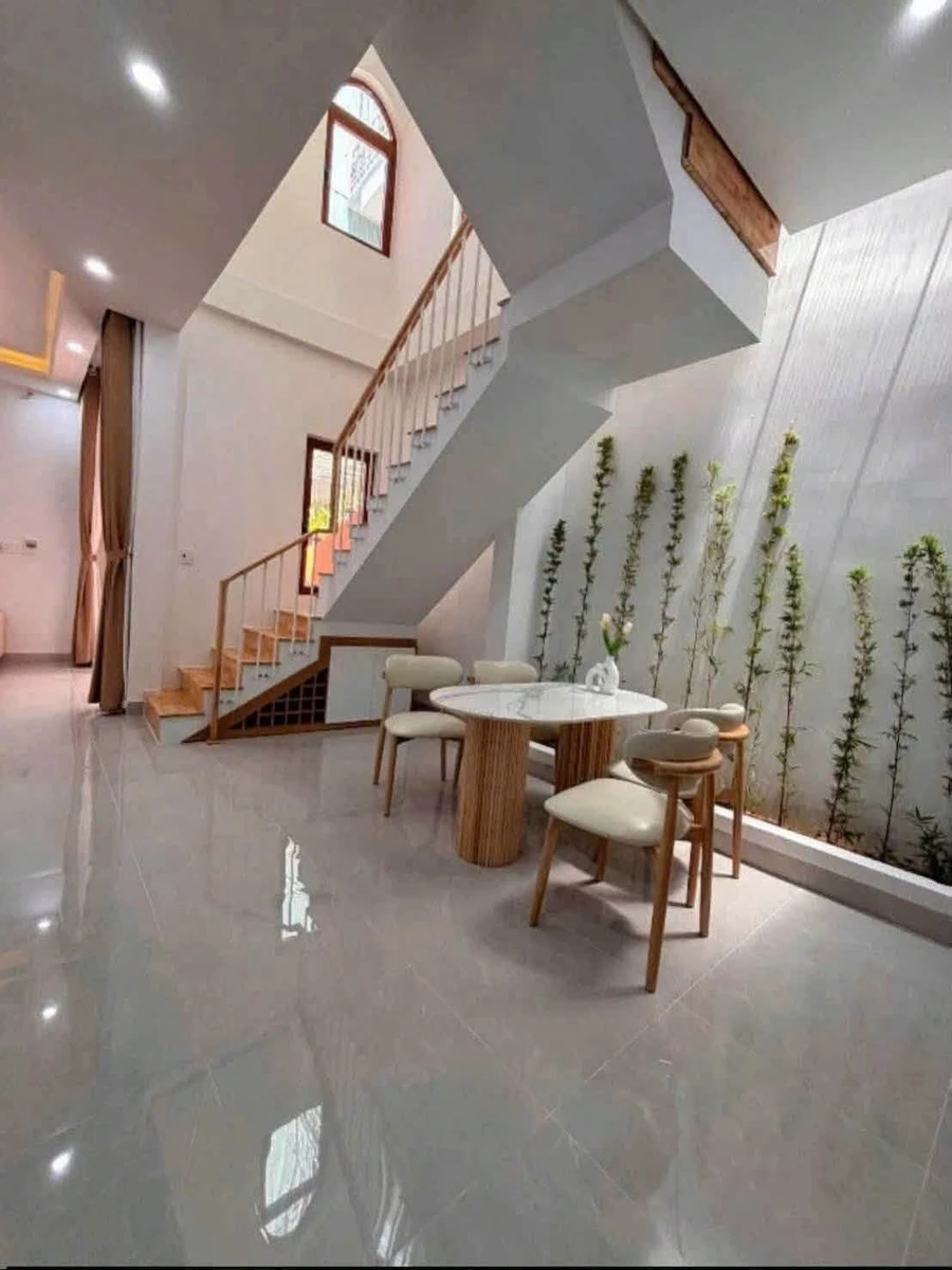 Bán nhà 2 tầng 3PN 52m² đường Cần Vương - Ảnh 1