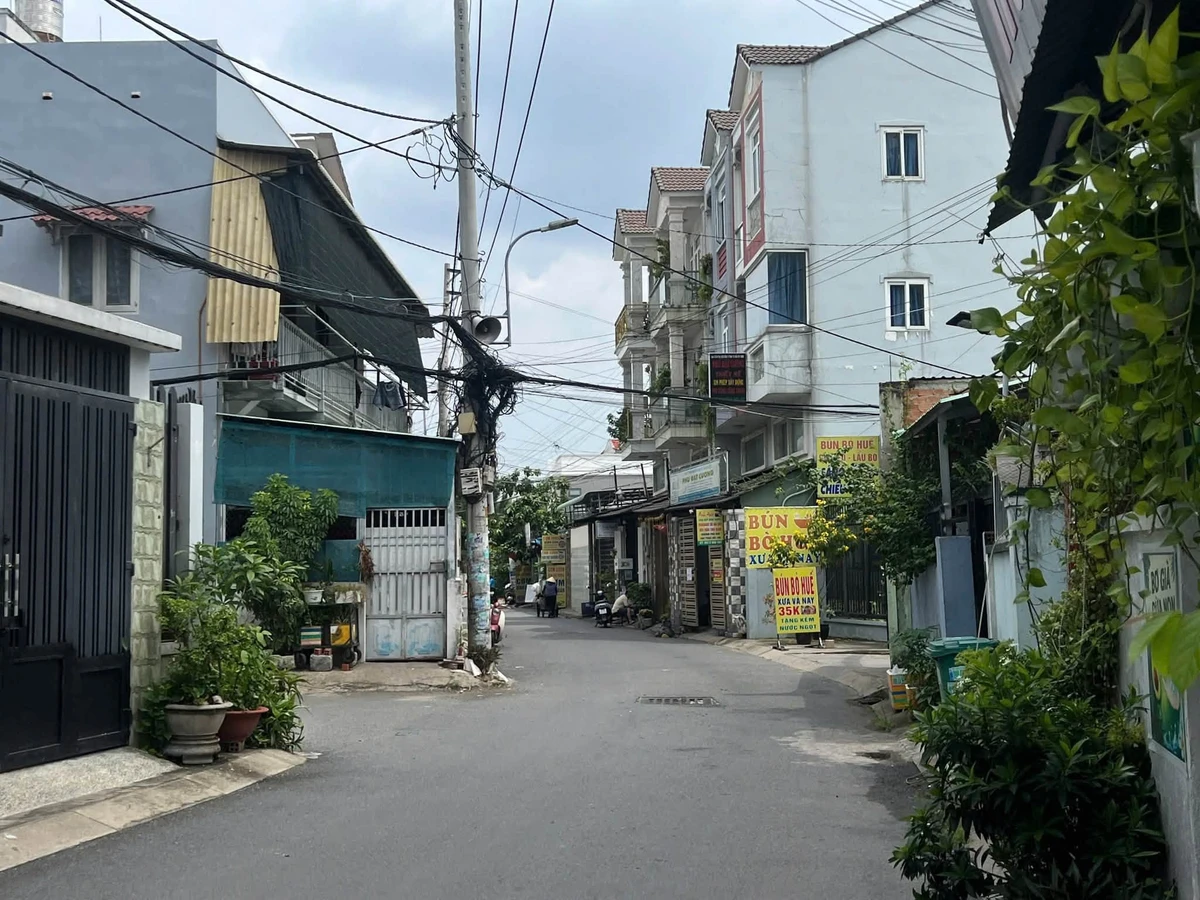 Bán nhà mặt tiền kinh doanh 60m2 trệt lầu Linh Trung - Ảnh thu nhỏ 2