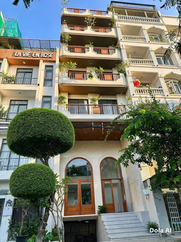 Bán căn hộ 102m² gần biển Mỹ Khê, Đà Nẵng, 33,5 tỷ