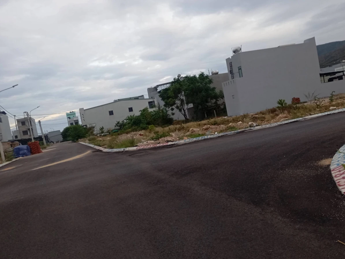 Bán đất Quy Nhơn 103x4.5m (463.5m²) gần biển 2 tỷ 3 - Ảnh thu nhỏ 2