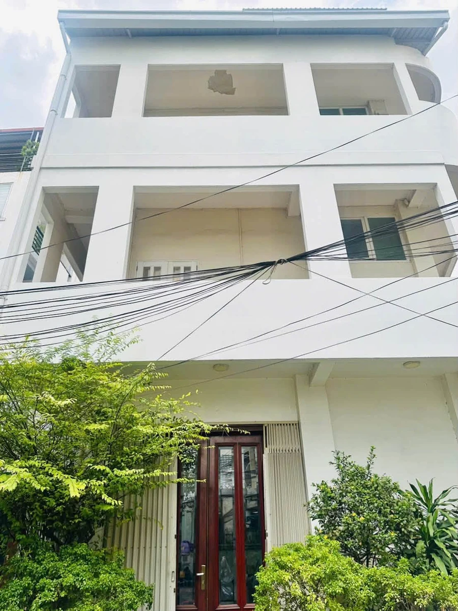 Bán nhà lô góc 3 mặt thoáng 4 tầng 50m2 đường 3 Tháng 2, Quận 10 - Ảnh thu nhỏ 2