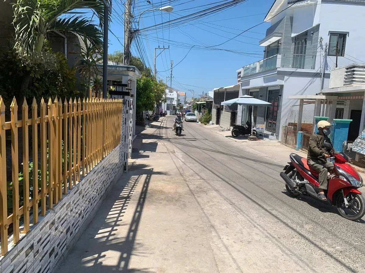 Bán lô đất 110m góc mặt tiền Tô Hiệu Mũi Né - Ảnh thu nhỏ 2