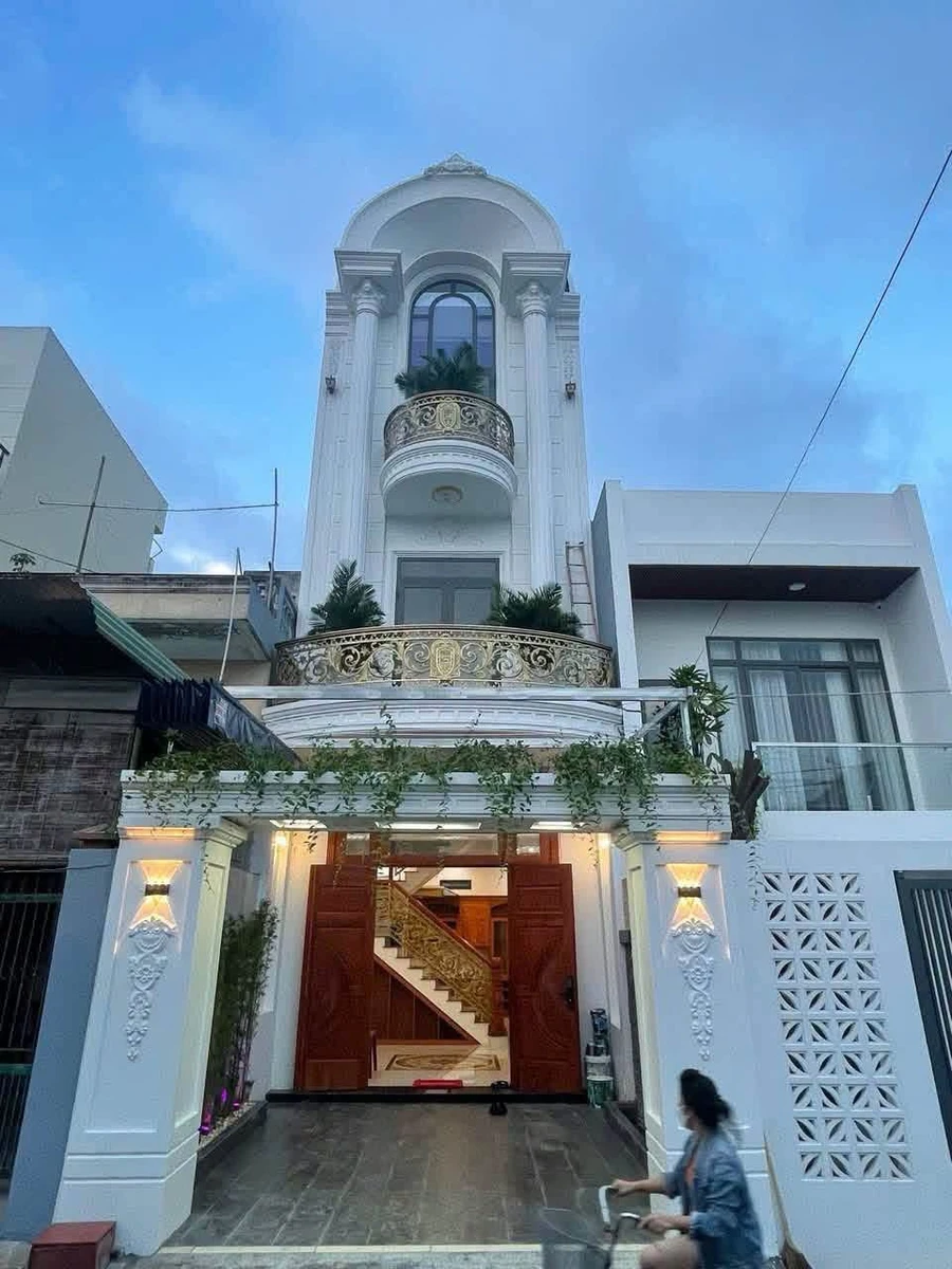 Bán nhà phố Tân Hiệp Cụ, 3PN, 200m², giá 4,7 tỷ - Ảnh 1