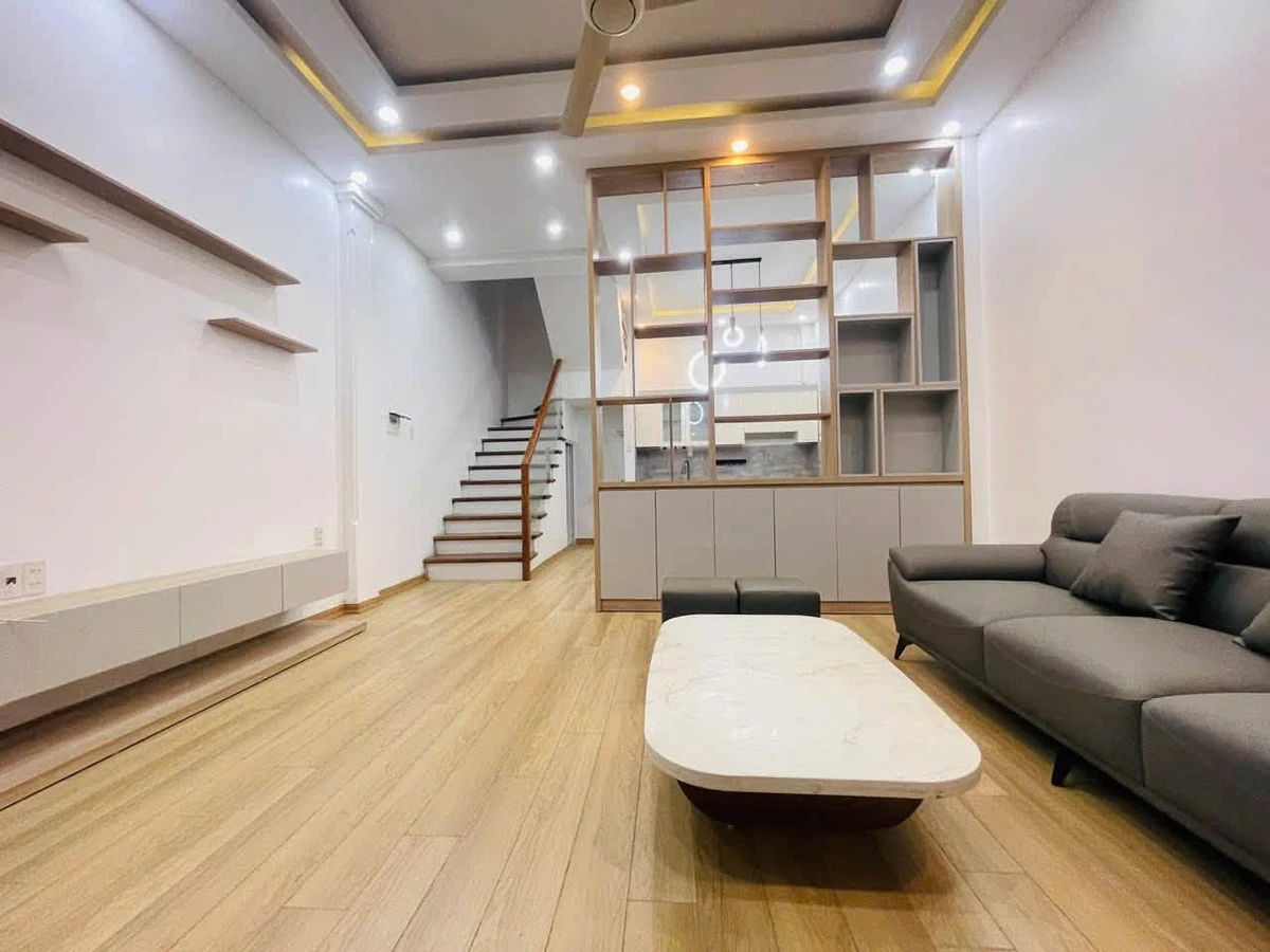 Bán nhà 40m² 4 tầng 3PN Trần Nguyên Hãn, full nội thất 3 tỷ 450 triệu - Ảnh 1