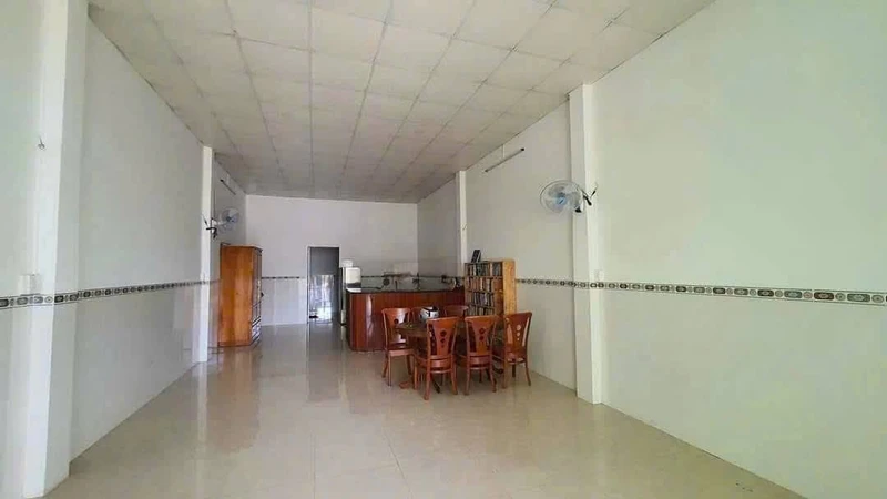 Bán nhà cấp 4 mặt tiền đường Huỳnh Văn Nghệ, KDC Đông Xuân An, Phan Thiết, 100m2
