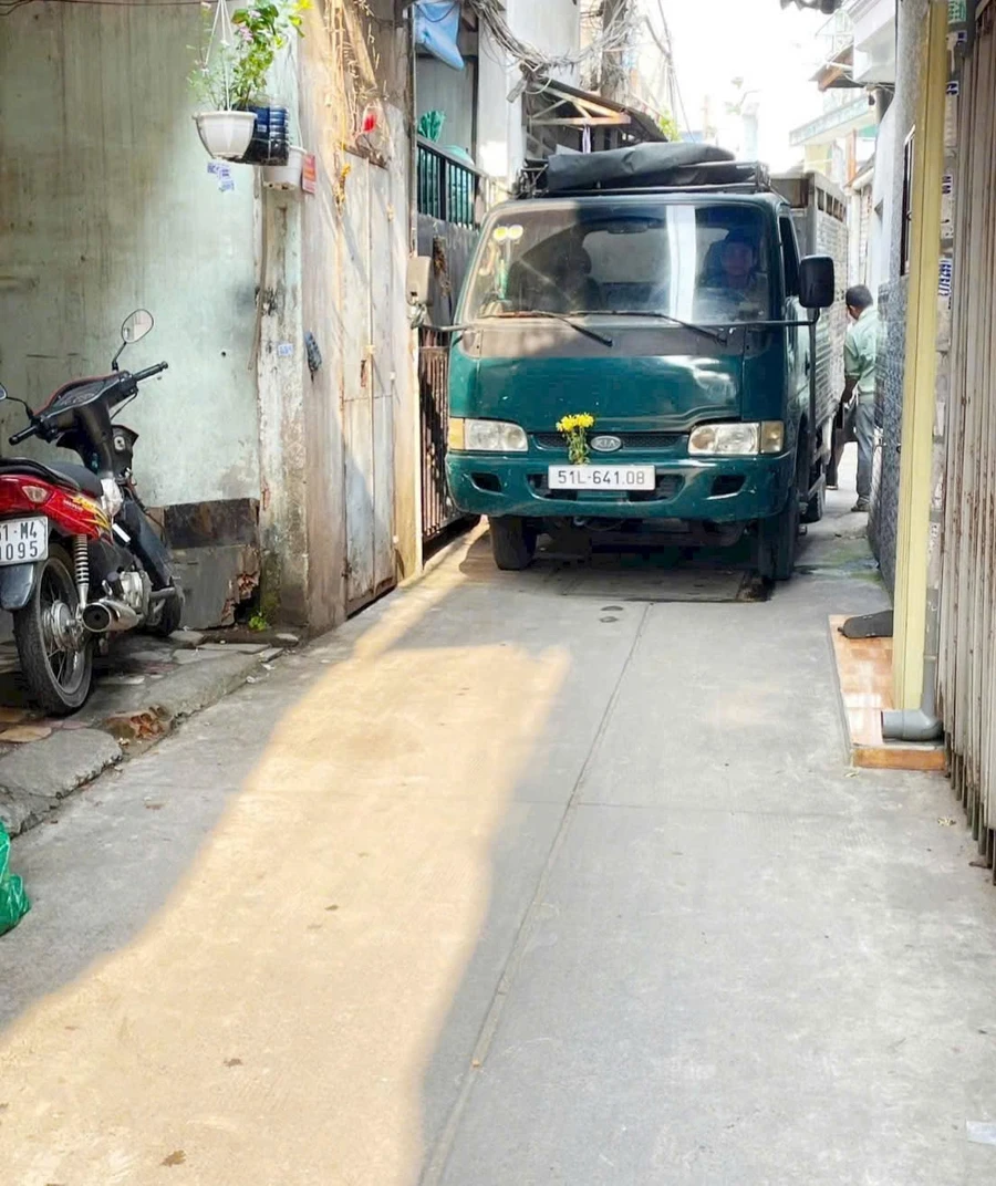 Bán nhà 2 lầu 42m² 2PN Lạc Long Quân Quận 11, sổ hồng - Ảnh thu nhỏ 2