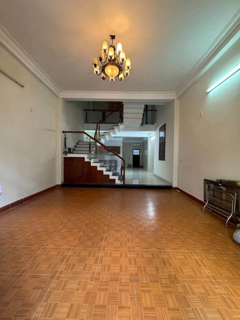 Bán nhà 4PN, 222m² đường Hoà Minh, Bình Tân - Ảnh 1
