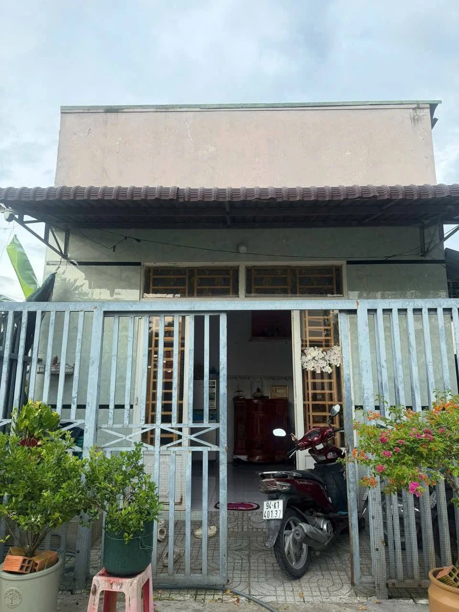Nhà cấp 4 3 phòng ngủ Tân Định Bến Cát - 1,55 tỷ (90m²) - Ảnh thu nhỏ 2