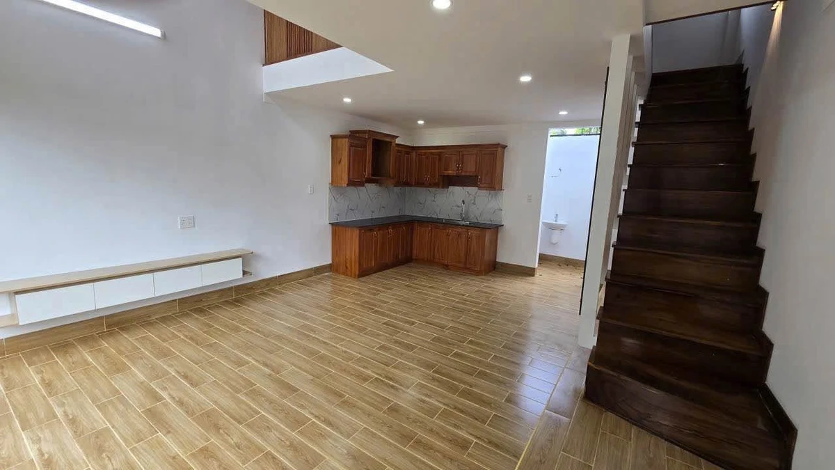 Bán nhà phố 1 trệt 1 lầu 40m² Buôn Ma Thuột 1,5 tỷ - Ảnh thu nhỏ 3
