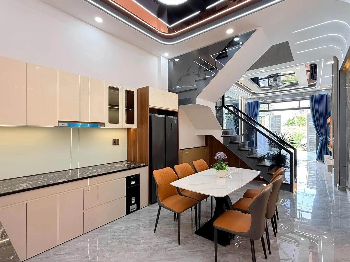 Bán nhà liền kề 3PN 100m² nội thất cao cấp Dĩ An Bình Dương - Ảnh thu nhỏ 5