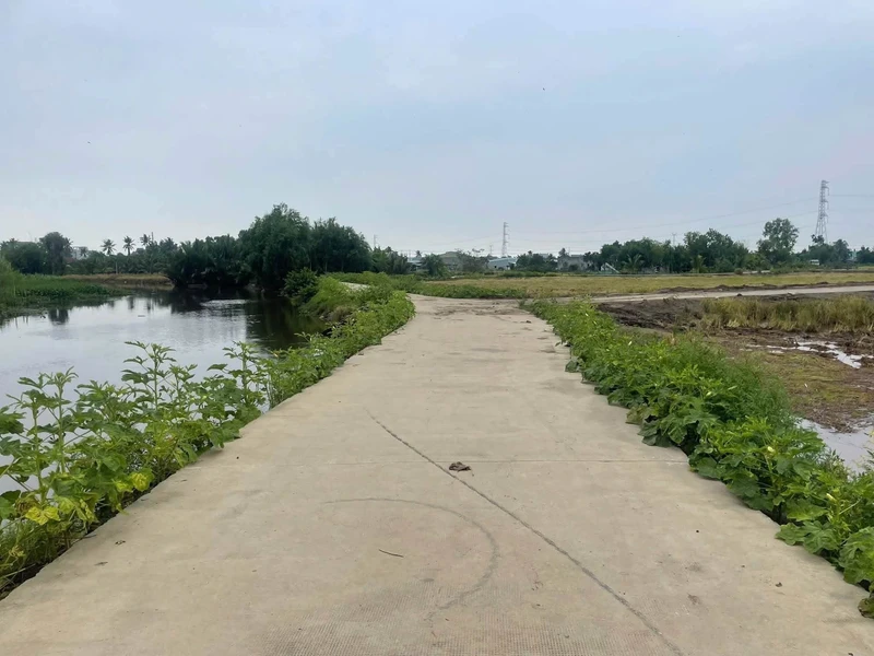Bán đất nền 6488m2 tại Cần Dước Tây Ninh 1,2 tỷ/1000m²
