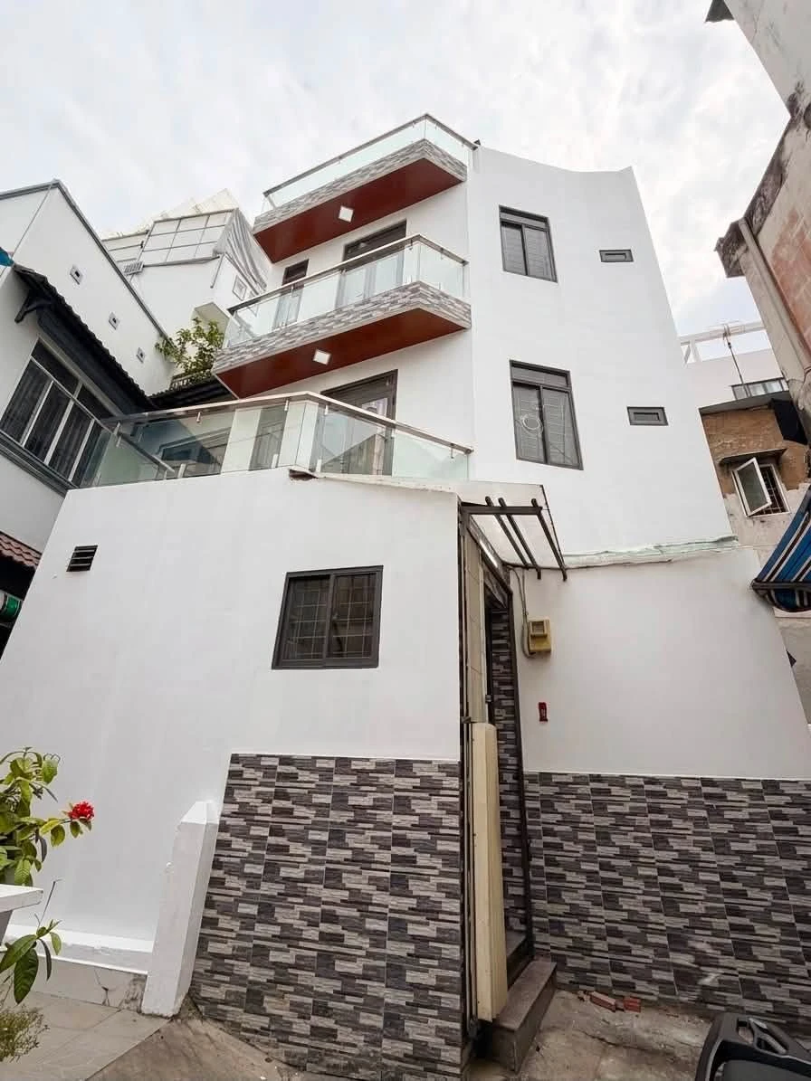 Bán nhà hẻm Hồng Bàng 1 trệt 2 lầu 2PN, 22,4m2, giá 3,1 tỷ, Phường 9 Quận 6 - Ảnh 1