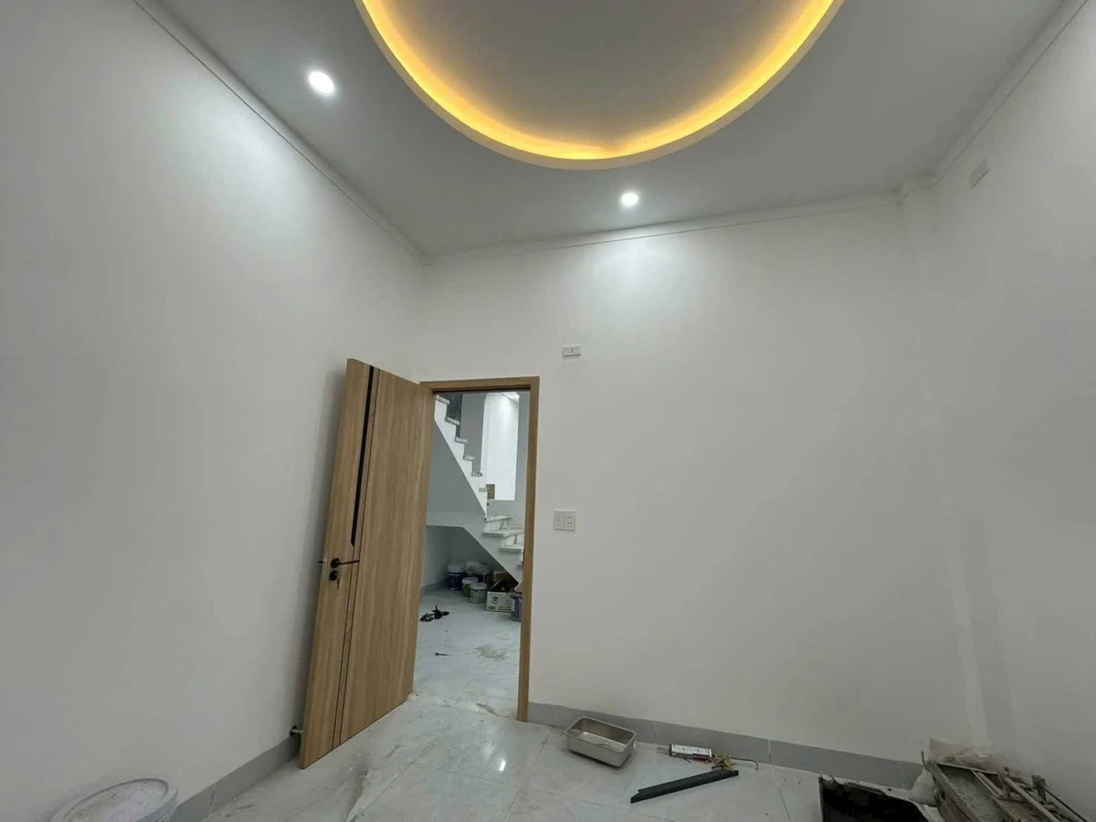 Bán nhà 1 trệt 1 lầu 80m² Trảng Dài, 3 PN, 3 tỷ 290 triệu - Ảnh thu nhỏ 3