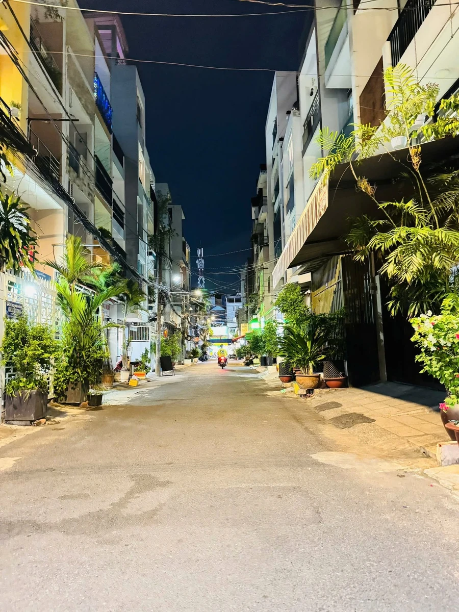 Bán nhà hẻm xe hơi Thành Thái Q10, 51m², 5PN, 12 tỷ - Ảnh thu nhỏ 4