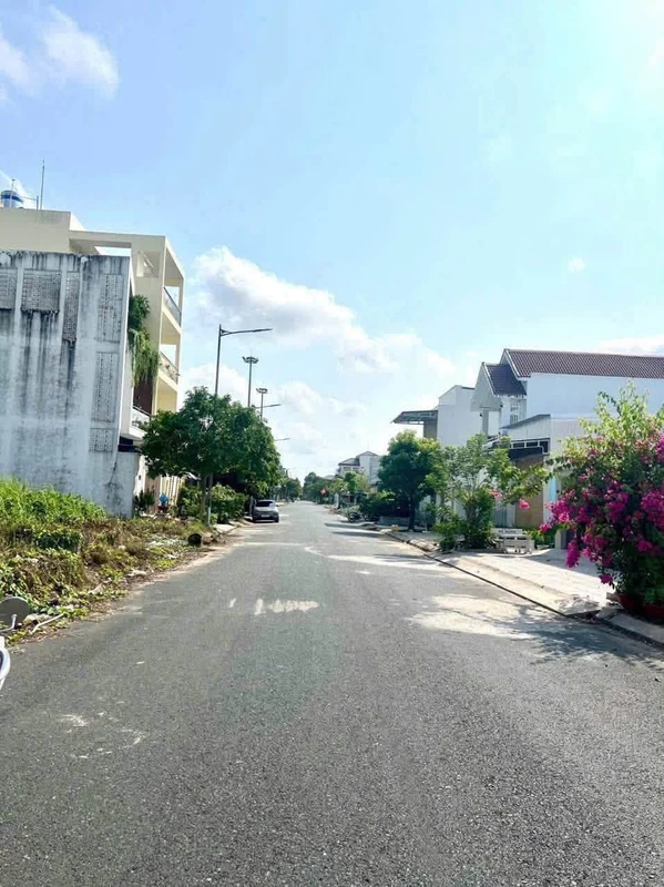 Bán nhà 2PN 61,5m2 Phạm Văn Chiêu, giá 5,8 tỷ namvieta