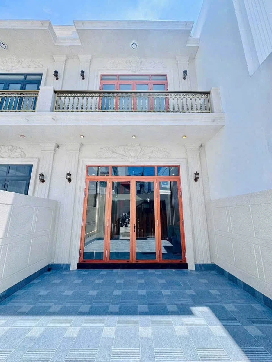 Bán nhà mặt tiền Lê Thị Tạo, Rạch Giá, 100m², 3,9 tỷ - Ảnh thu nhỏ 3