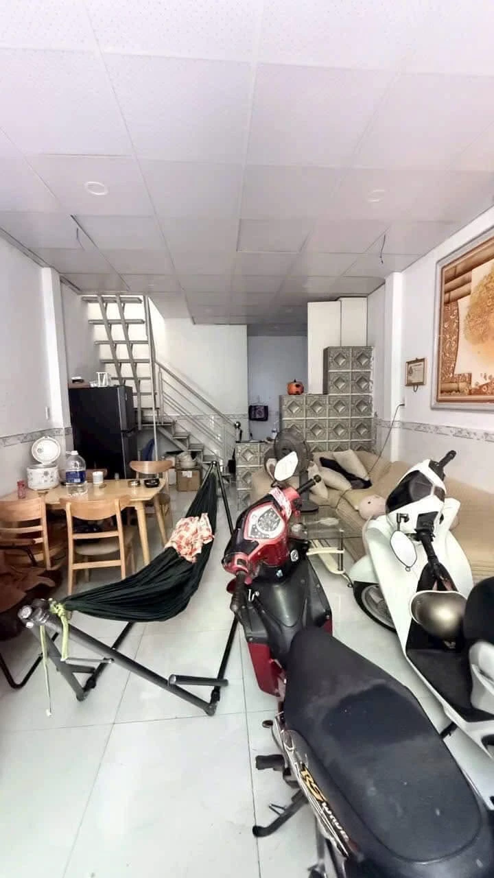 Bán nhà hẻm xe hơi 33m2, 2 tầng đúc, đường Quang Trung, Phường 8, Gò Vấp, giá 3,75 tỷ - Ảnh 1