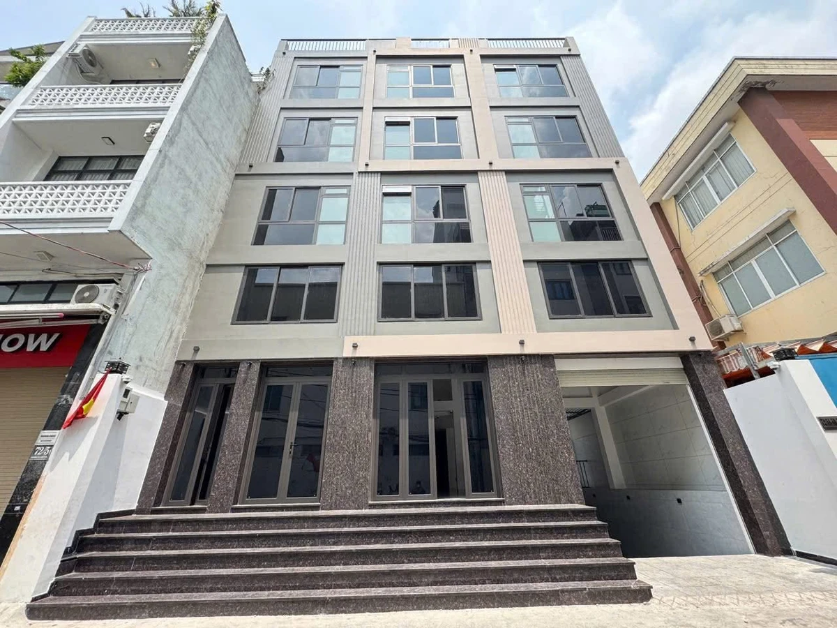 Bán tòa nhà 33 căn hộ dịch vụ 229.8m² Bạch Đằng, Bình Thạnh 69 tỷ - Ảnh 1
