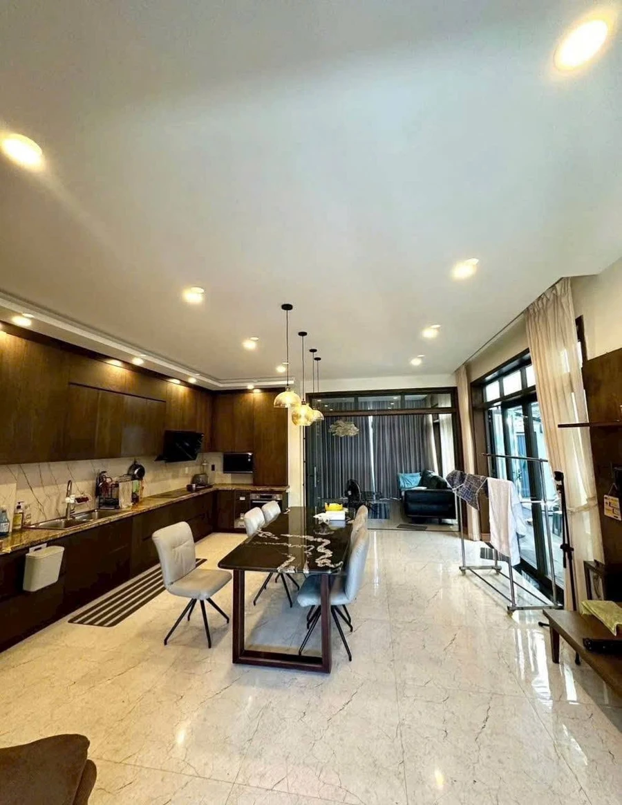 Bán villa sân vườn hồ bơi 226m2 Phan Thiết 7.5 tỷ - Ảnh thu nhỏ 2