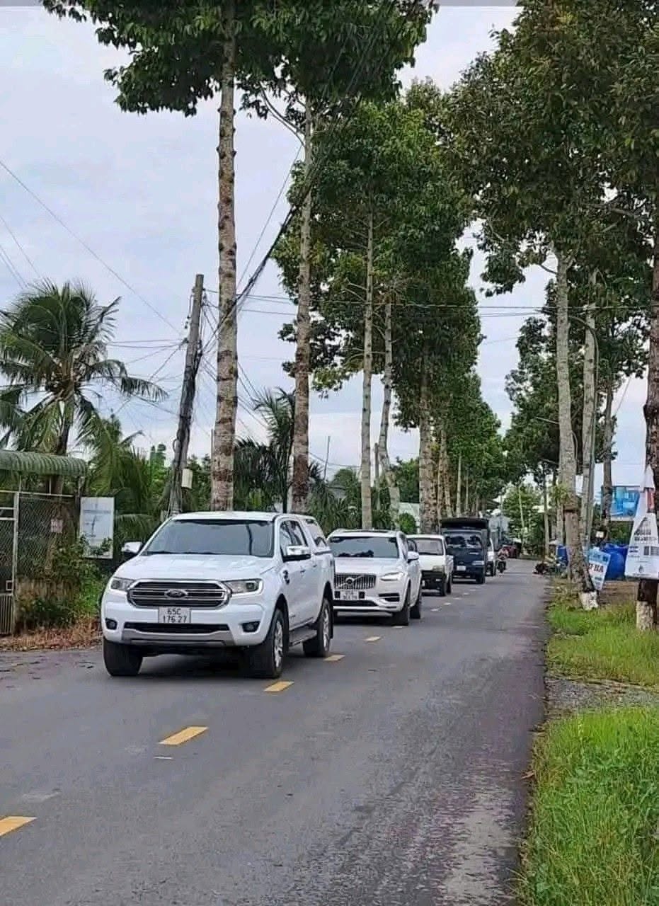 Bán nhà trệt lầu góc 2 mặt tiền 125m² Cần Thơ 2,1 tỷ
