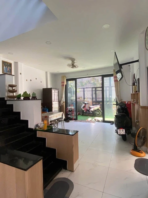 Bán nhà 3 lầu 3PN Tân Bình 60m² 4.790 tỷ tomate