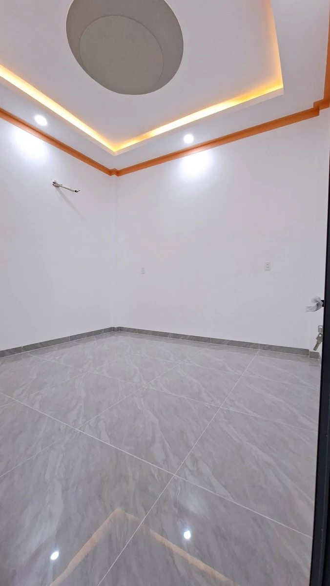 Nhà lầu 2 mặt tiền hẻm Biên Hòa 130m2, 3 PN 2 WC - Ảnh thu nhỏ 3