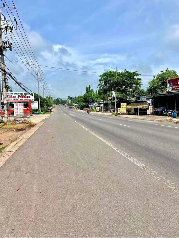 Bán đất mặt tiền QL20 Đồng Nai 1 sào 7 tỷ 2
