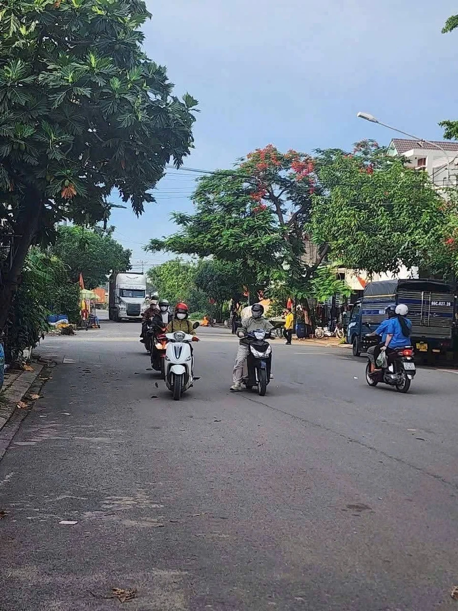 Bán nhà 3 phòng ngủ Tân Uyên Bình Dương 100m2 4,1 tỷ - Ảnh thu nhỏ 3