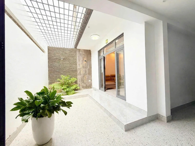 Bán nhà 1 trệt 1 lầu mặt tiền Văn Cao, Rạch Giá, 200m²