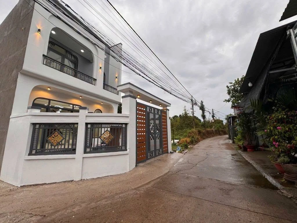 Bán nhà góc 2 mặt tiền 6x21 (126m²), 4PN, Đồng Nai, giá 1 tỷ 970 - Ảnh 1