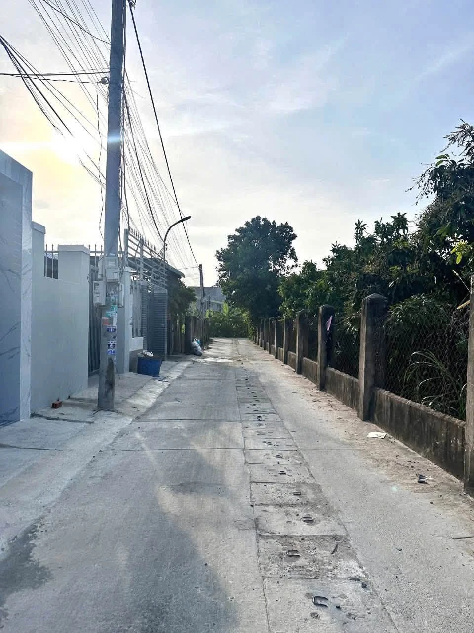 Bán nhà mới 5x29m nội thất đầy đủ, đường bê tông xe hơi tại Hải Lâm, Long Hải giá 2,25 tỷ - Ảnh 1