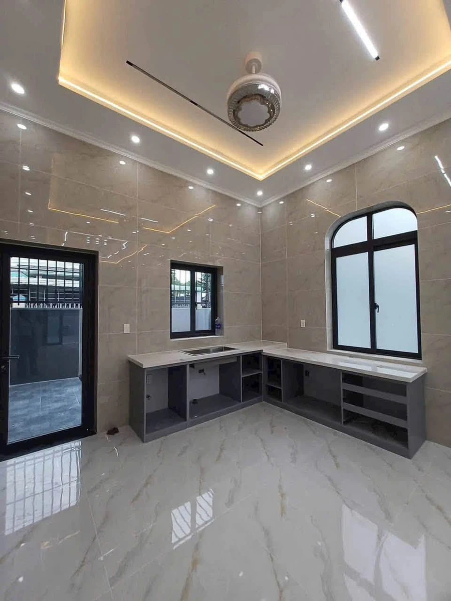Bán nhà góc 3 mặt tiền 140m² tại Long Điền - Ảnh thu nhỏ 5