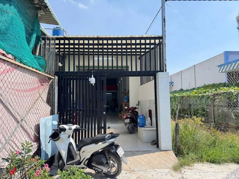 Bán nhà Long An, Đức Hòa 120m² 1 tỷ 4