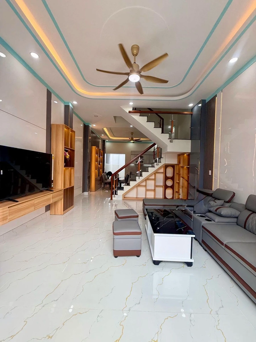 Bán nhà 3 tầng mặt tiền kinh doanh Bình Hoà 49,95m² giá 2,5 tỷ - Ảnh thu nhỏ 2