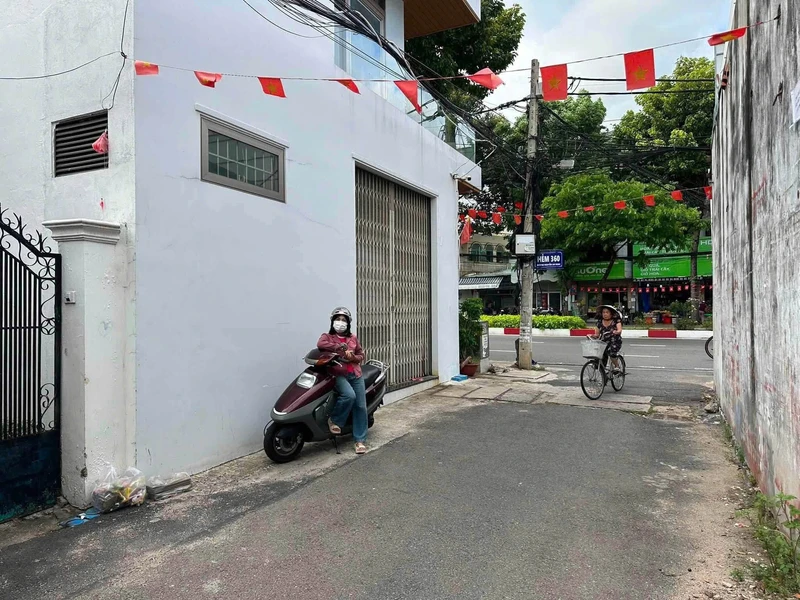 Bán nhà c4 trên đất 66m2 hẻm Trương Công Định Vũng Tàu 4.2 tỷ