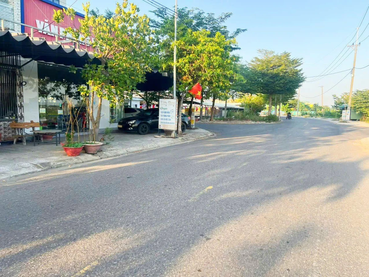 Bán lô góc 2 mặt kiệt 100m² đường 3.5m Cẩm Lệ - Ảnh 1