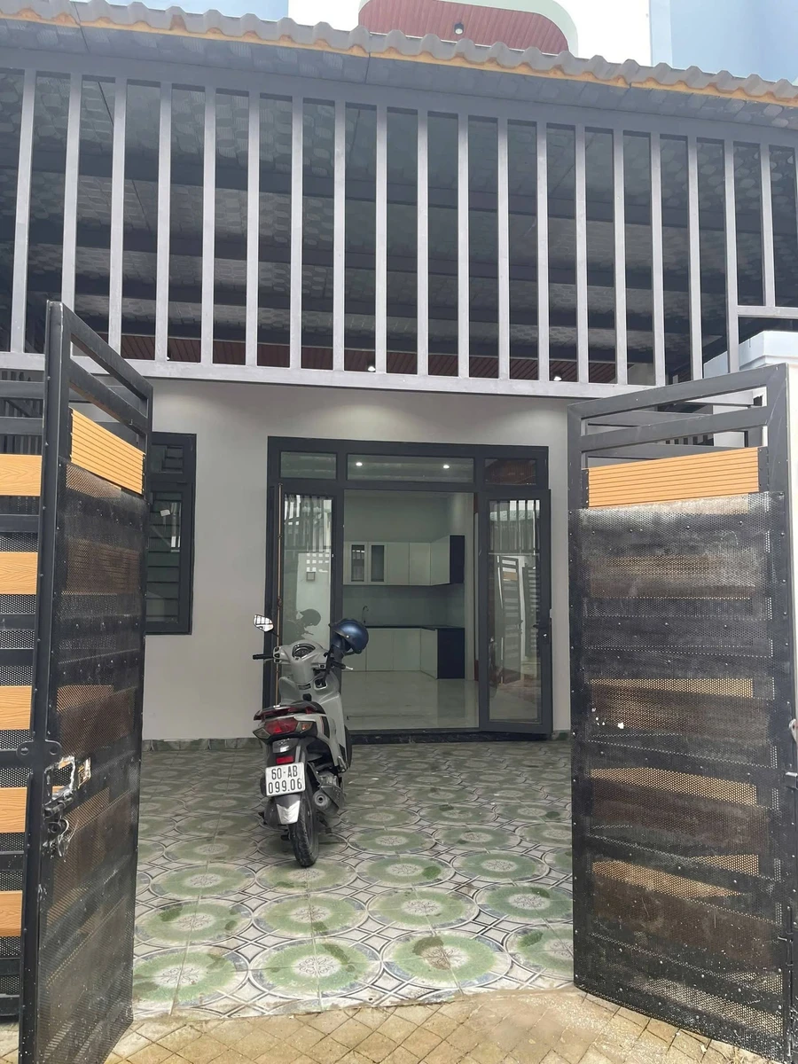 Bán nhà 1 trệt 1 lầu 5x16m, sổ riêng, Phường Tân Triều, Thủ Đức - Ảnh 1